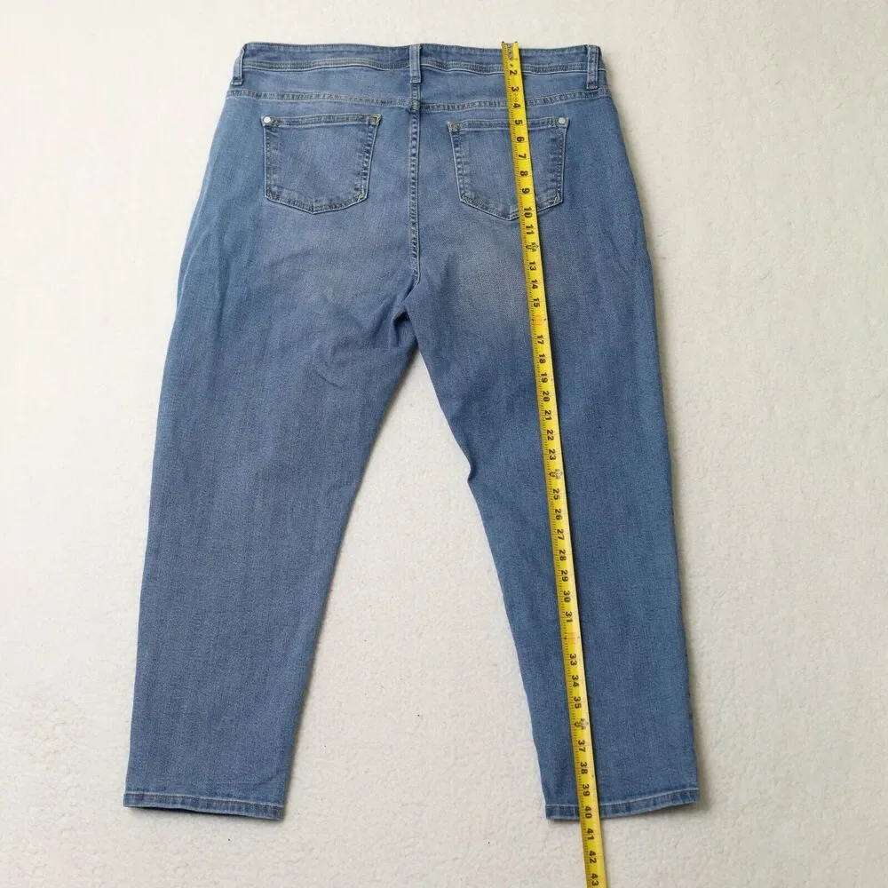 Pilcro Slim Boyfriend Fit Light Wash Blue Jeans Women's Sz 18W - Picture 16 of 16